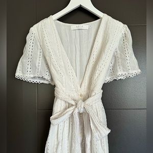 ASTR the label short sleeve lace white midi dress